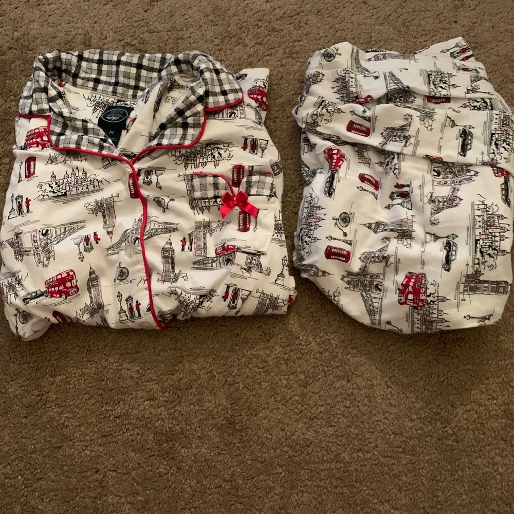 London pajama set